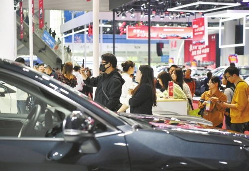 新能源車首次占上風(fēng)