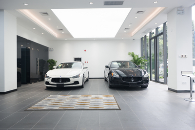 粵寶汽車集團(tuán)順寶展廳二沙島盛大開(kāi)業(yè)，開(kāi)啟汽車配件銷售新篇章